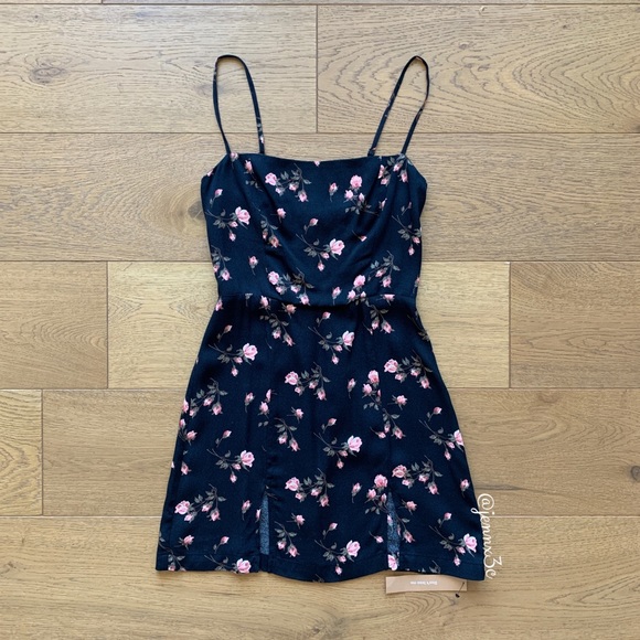 ❌[SOLD]❌Reformation Babe Dress || Romy - Picture 6 of 16